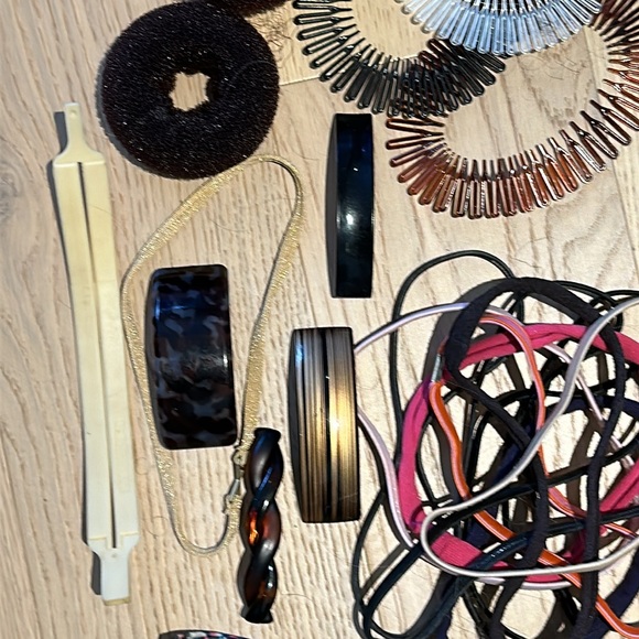 Variety of Hair Accessories and Satin Sleep Bonnet - Picture 3 of 7